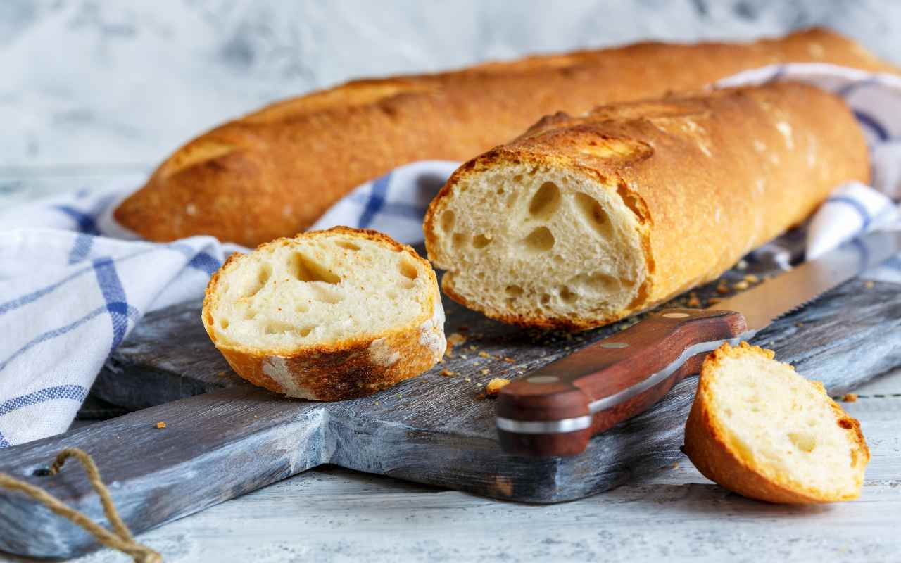Erään Leipurin Mukaan Paras Tapa Säilyttää Leipää On: ”Älä Koskaan Säilytä Sitä Muovipussissa, Koska Silloin Home Voi Helposti Levitä”.