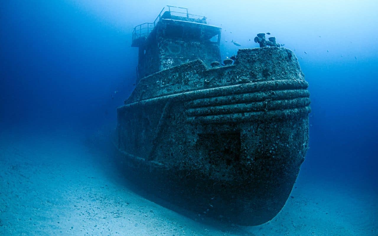 Tutkijat Vai Vakoojat: Uskomaton Salainen Tehtävä, Joka Johti Titanicin Löytämiseen