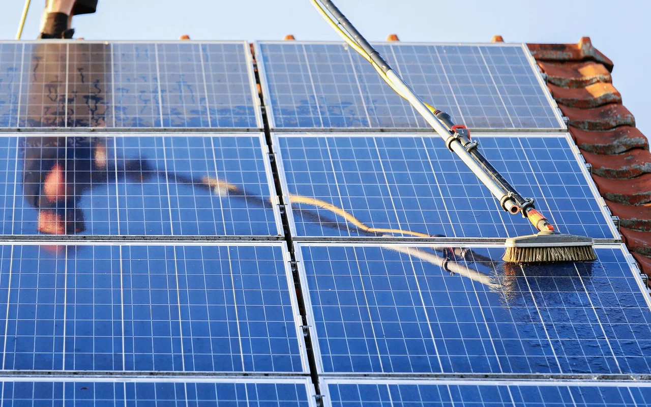 Kiinalaiset Tutkijat Ovat Kehittäneet Huomaamattoman ”Aurinkokalvon”, Joka Tuottaa Energiaa Muuttamatta Rakennusten Julkisivujen Ja Sisätilojen Ulkonäköä.