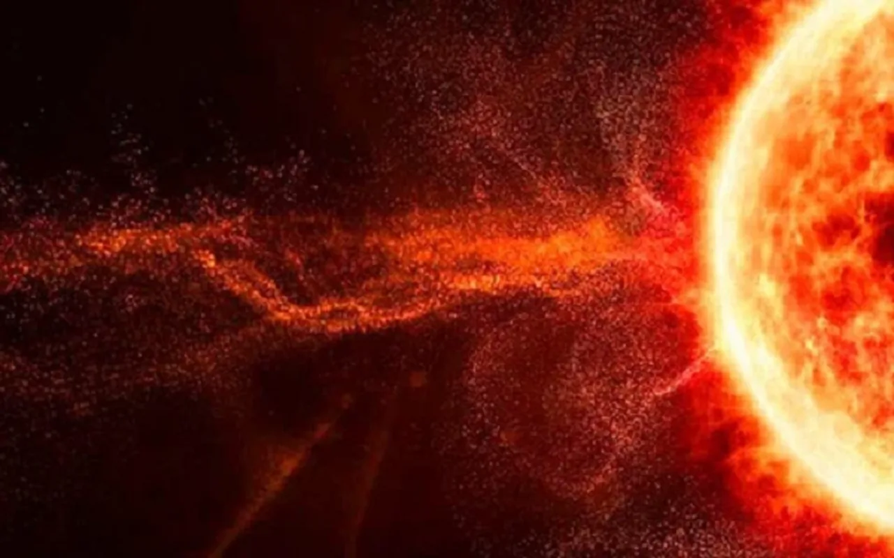 Voimakas Magneettimyrsky Peittää Maan