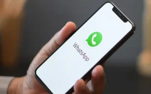 Iphone-Käyttäjiä Kehotetaan Päivittämään Whatsapp, Kun ”Erittäin Monimutkainen” Kyberhyökkäys On Havaittu.