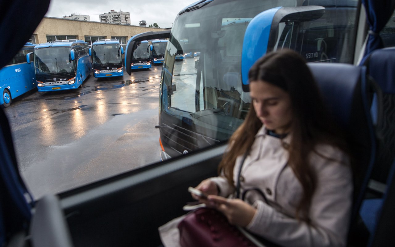 Bussi Kulkee 14 000 Kilometriä Vuodessa Käyttäen Polttoaineenaan Vain Ihmisten Ulosteita.